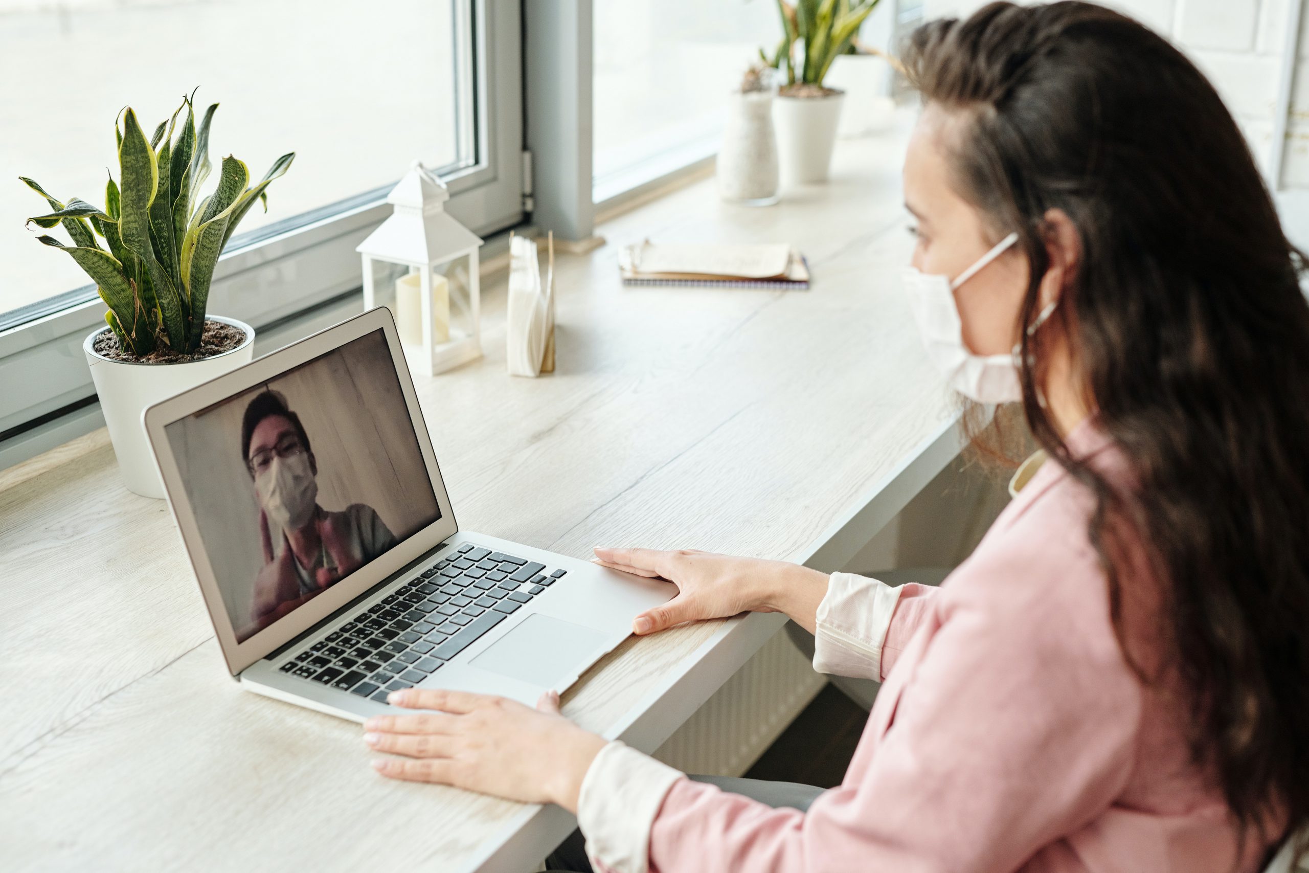 Navigating the Psychological Impact of the Delta Variant on your Eating Behaviors